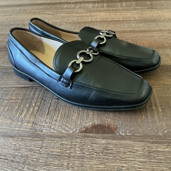 Anne Klein Black Leather Loafers with Silver Accent - Picture 3 of 6
